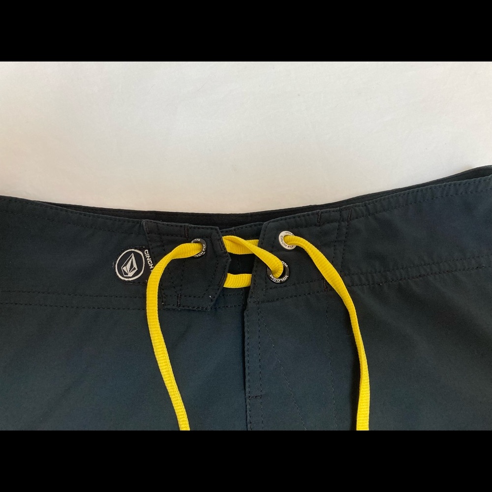 Volcom Board Short - Picture 2 of 8